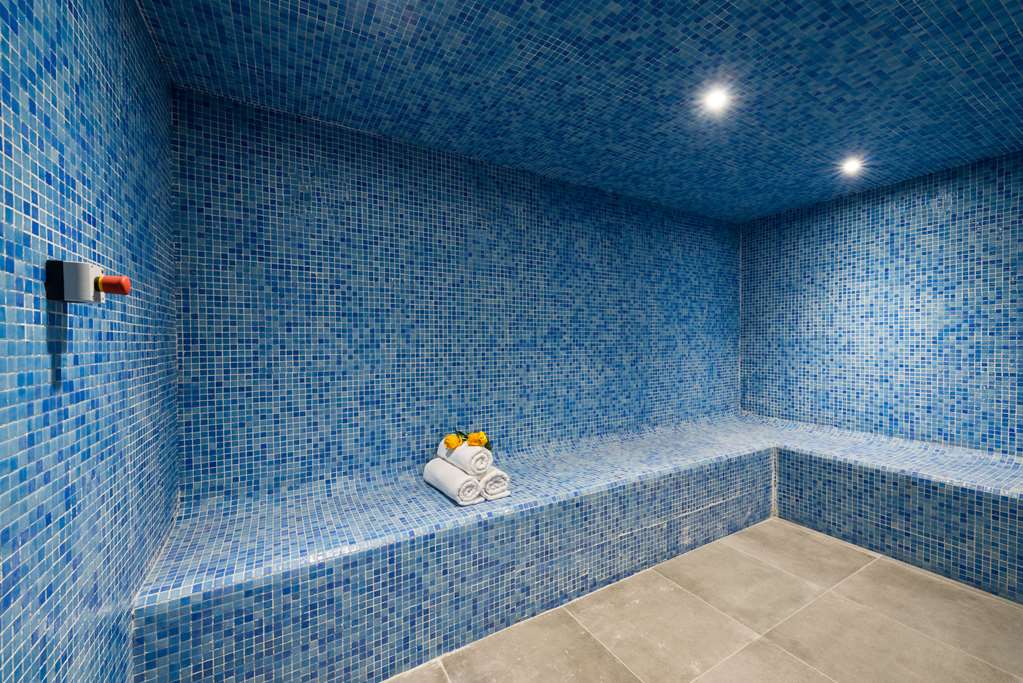 best western plus al qurayyat city center