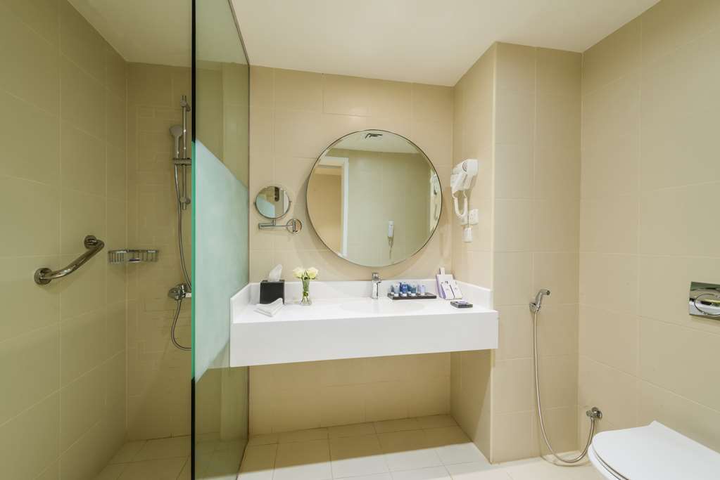 best western plus al qurayyat city center