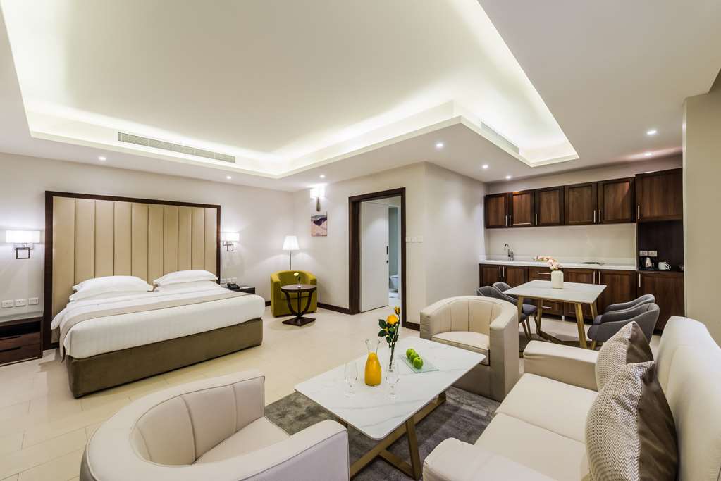 best western plus al qurayyat city center
