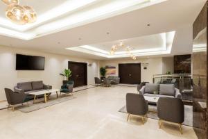 best western plus al qurayyat city center