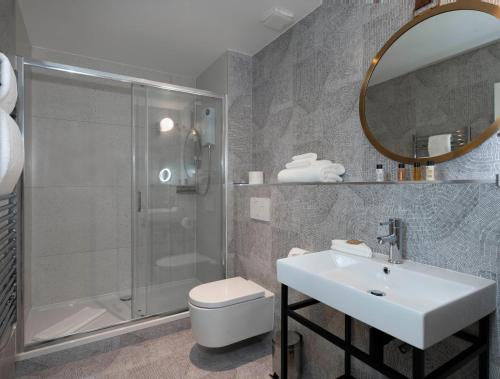 trueman court luxury serviced apartments