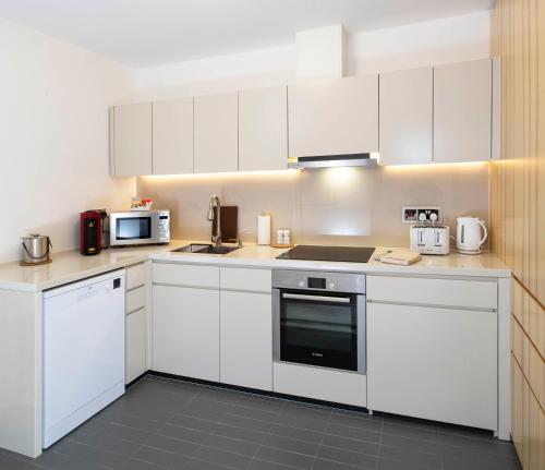 trueman court luxury serviced apartments