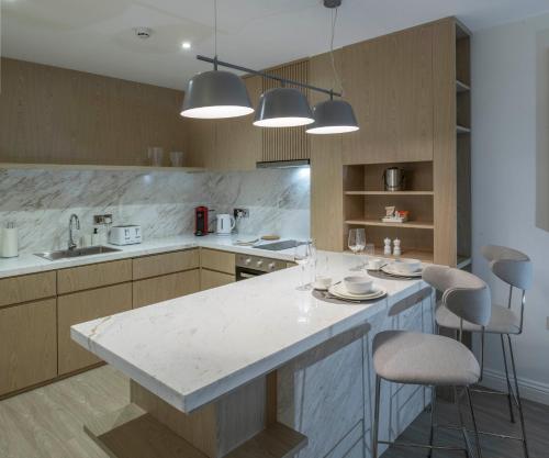 trueman court luxury serviced apartments