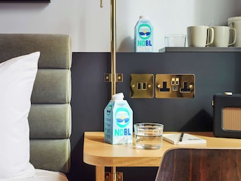 tribe london canary wharf