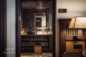 ville de mont mountain resort