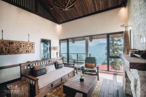 ville de mont mountain resort