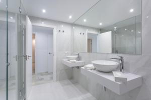 b51 executive flats marbella