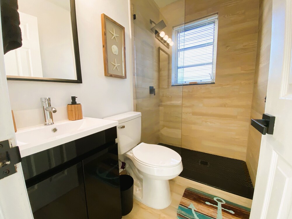 delight retreat apt 4 min walk to beach