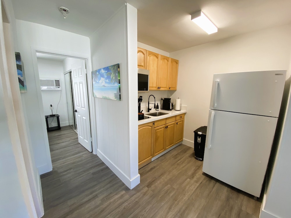 delight retreat apt 4 min walk to beach