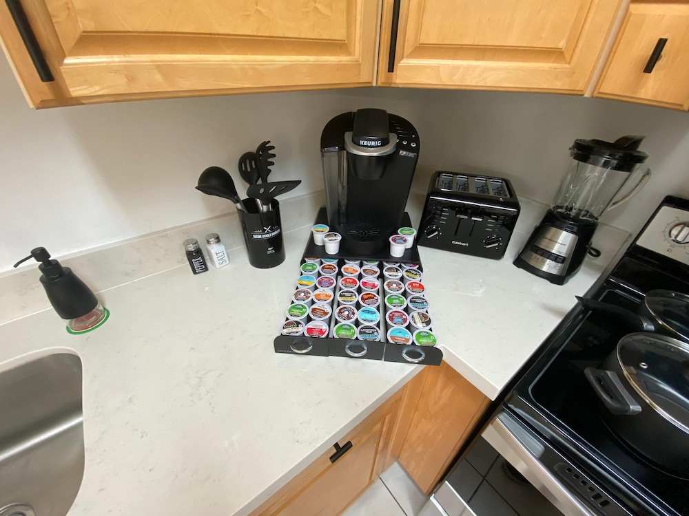 delight retreat apt 4 min walk to beach