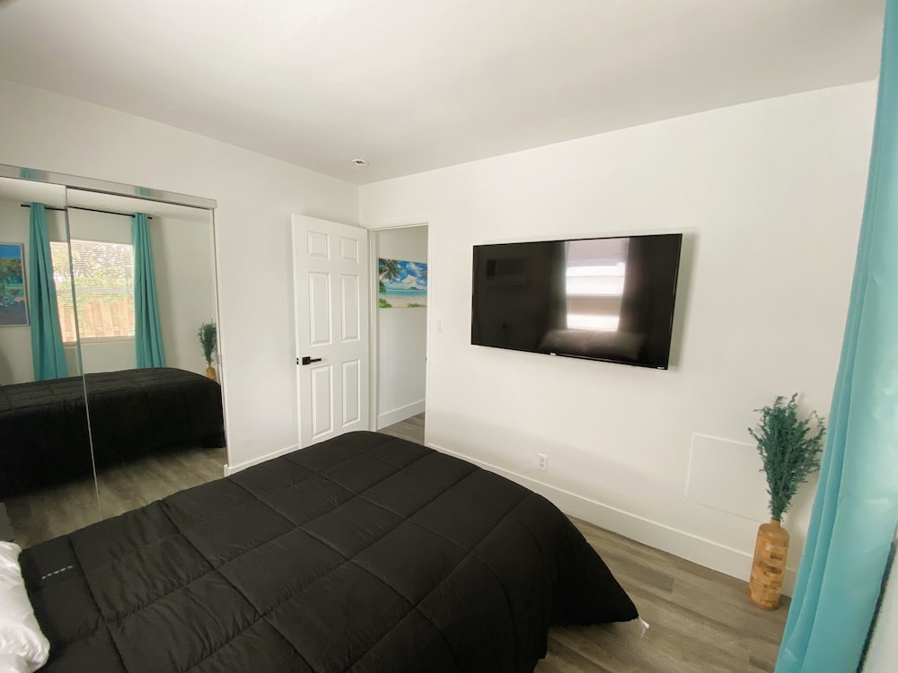 delight retreat apt 4 min walk to beach