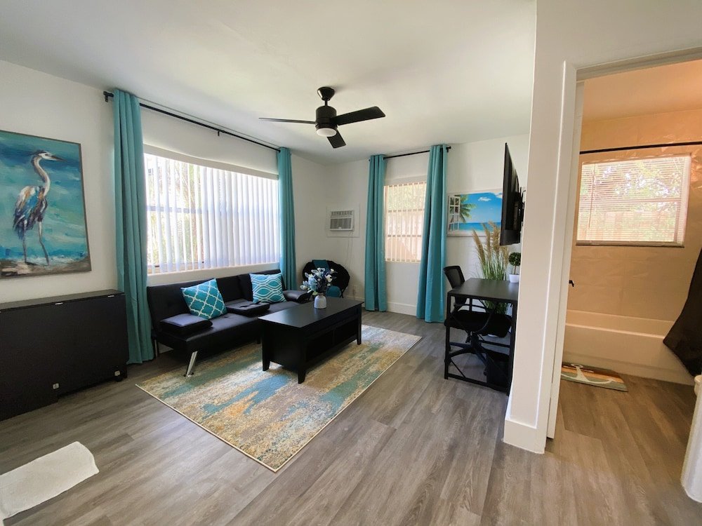 delight retreat apt 4 min walk to beach