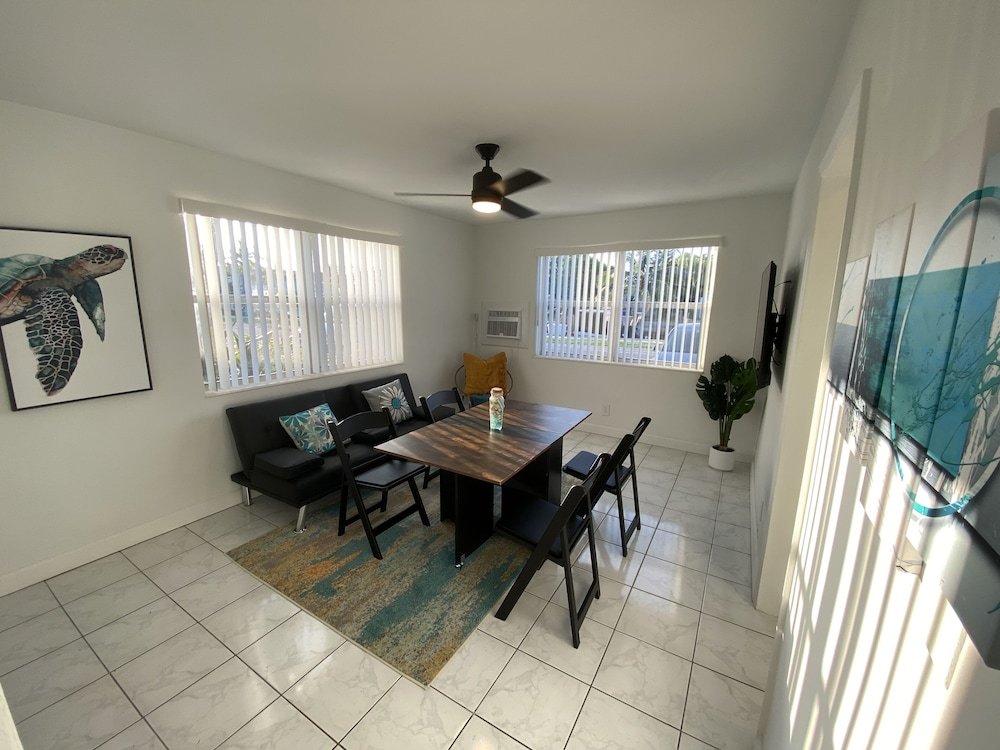 delight retreat apt 4 min walk to beach