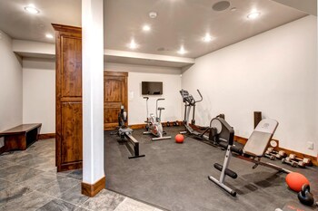 k b m resorts psd 2071 luxury 5bd estate sleeps 14 elevator hot tub gym fire pit