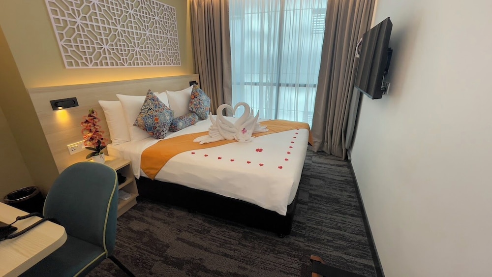 santa grand signature kuala lumpur