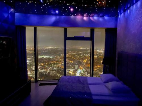 30th floor apartments in sky tower