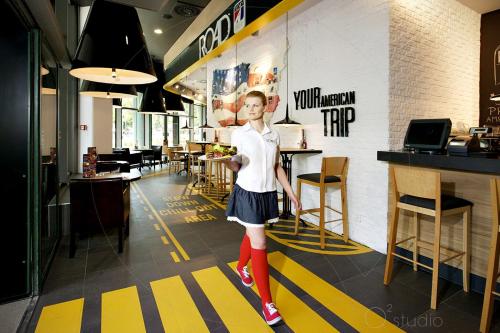 30th floor apartments in sky tower