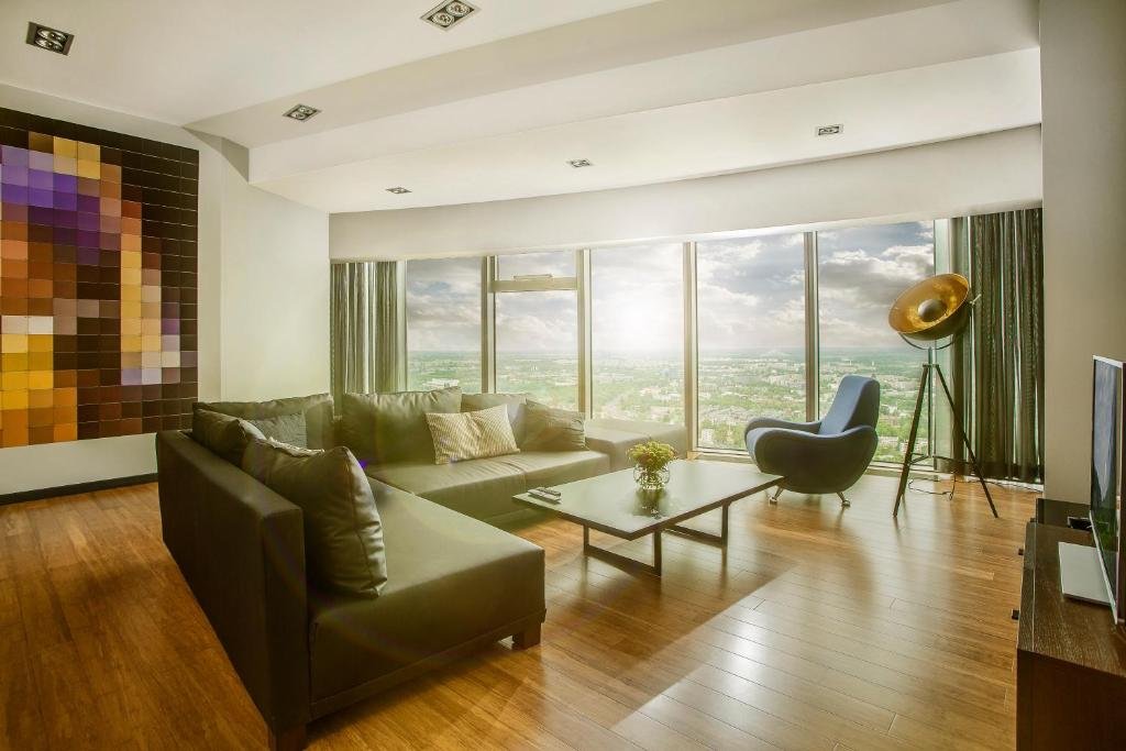 30th floor apartments in sky tower