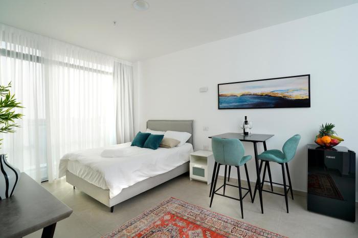 hi yam seaview apartments and suites