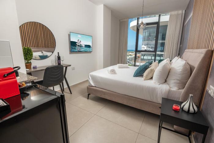 hi yam seaview apartments and suites