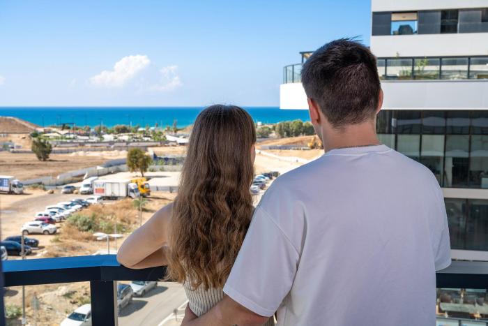 bat yam