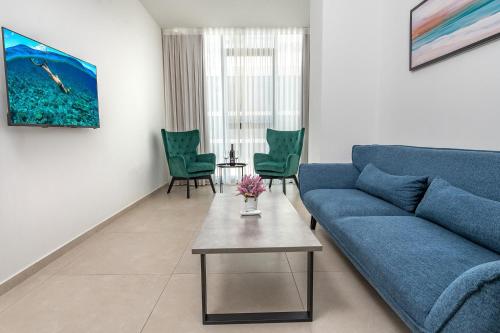 hi yam seaview apartments and suites