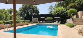 Loup Castel Boutique Hotel B&B,85 Chem. Des Genêts,4 star