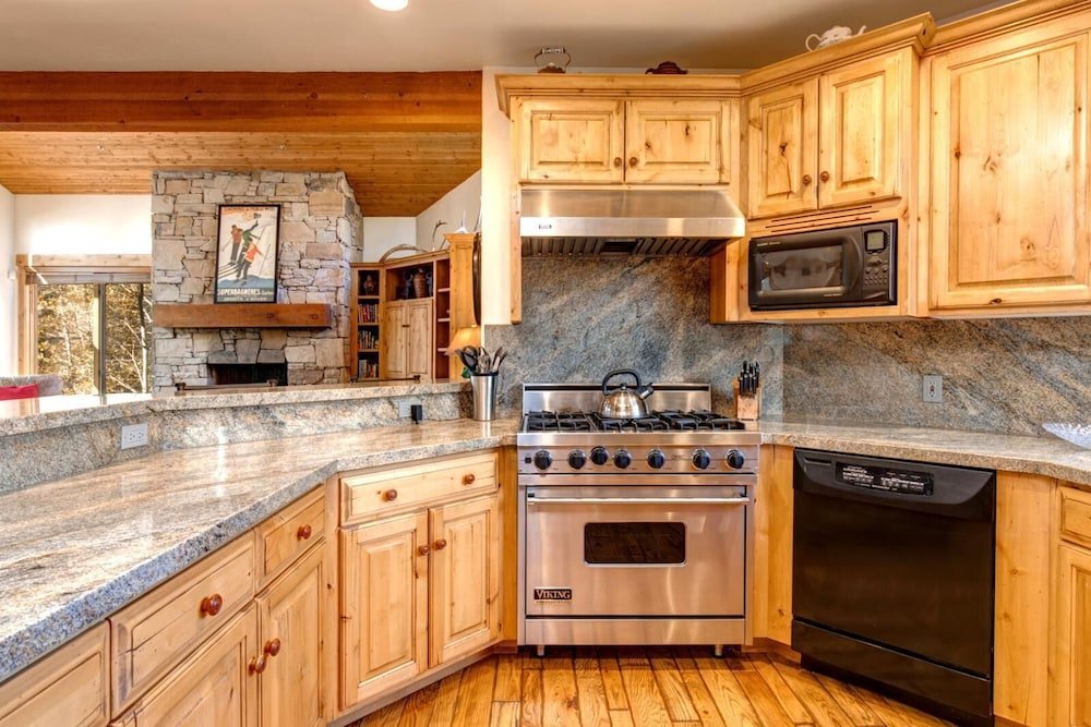 k b m resorts pge 2413 large 3bd chalet deer valley mountain views private hot tub