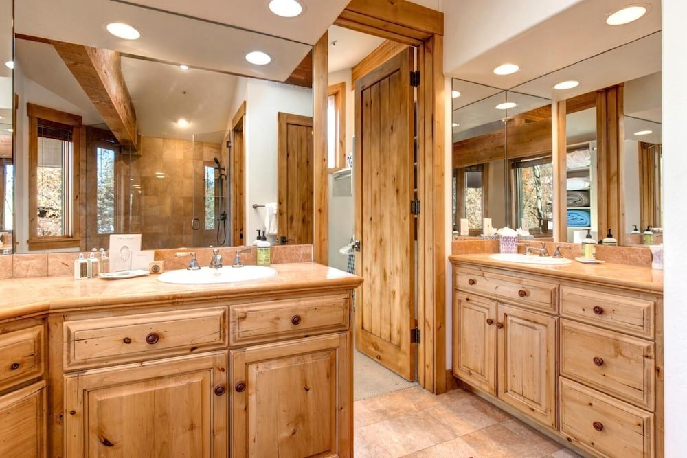 k b m resorts pge 2413 large 3bd chalet deer valley mountain views private hot tub