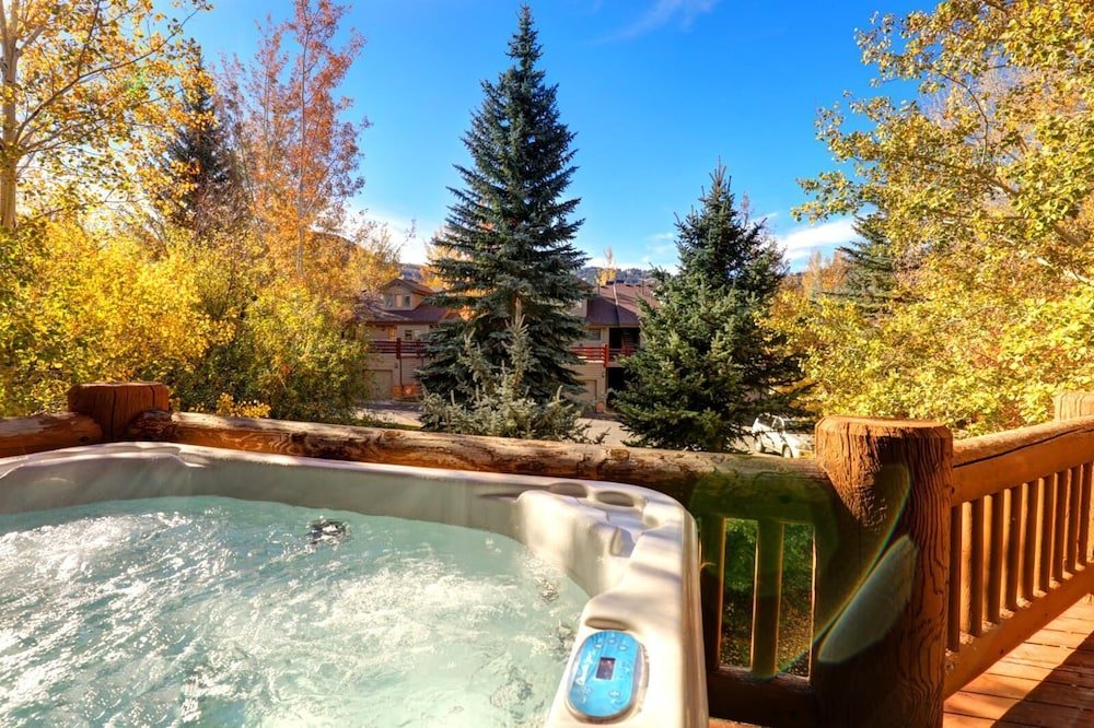 k b m resorts pge 2413 large 3bd chalet deer valley mountain views private hot tub