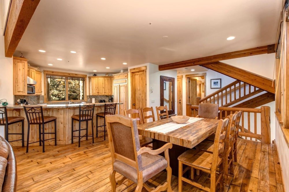 k b m resorts pge 2413 large 3bd chalet deer valley mountain views private hot tub