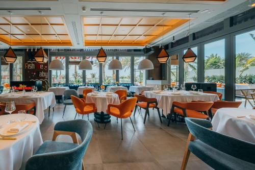 radisson beach resort palm jumeirah