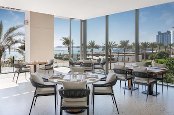 radisson beach resort palm jumeirah