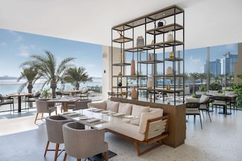 radisson beach resort palm jumeirah