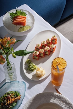 radisson beach resort palm jumeirah