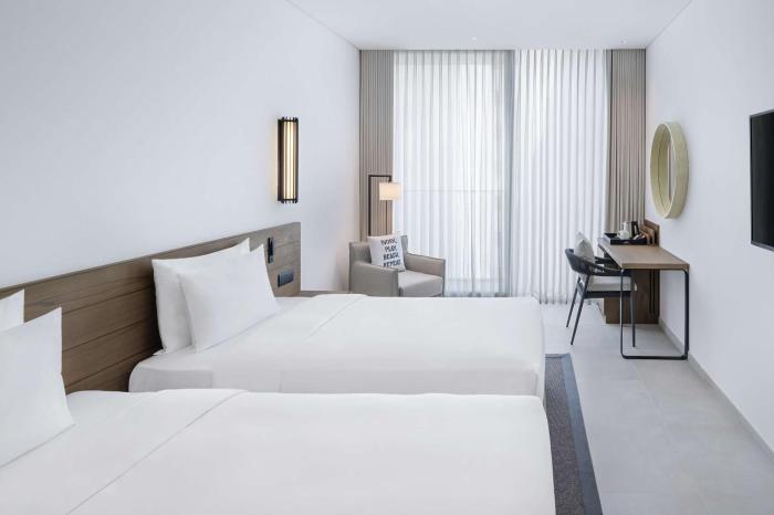 radisson beach resort palm jumeirah