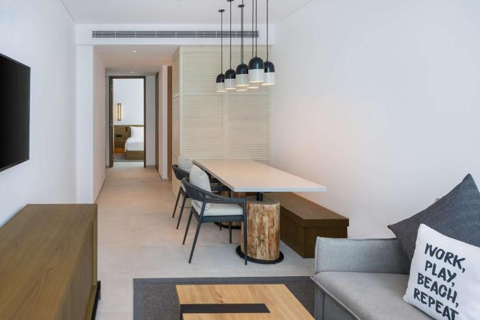 radisson beach resort palm jumeirah