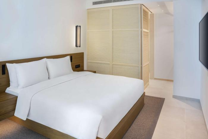 radisson beach resort palm jumeirah