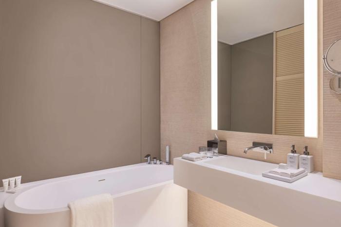 radisson beach resort palm jumeirah