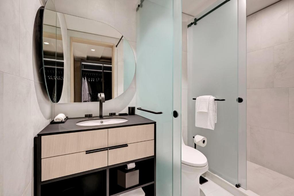 canopy by hilton toronto yorkville