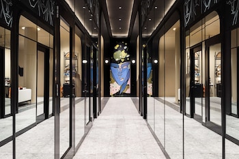 Canopy By Hilton Toronto Yorkville,387 Bloor Street East,4 star