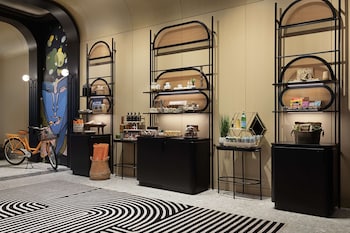 Canopy By Hilton Toronto Yorkville,387 Bloor Street East,4 star