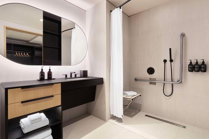 canopy by hilton toronto yorkville