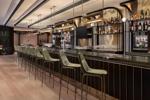 canopy by hilton toronto yorkville