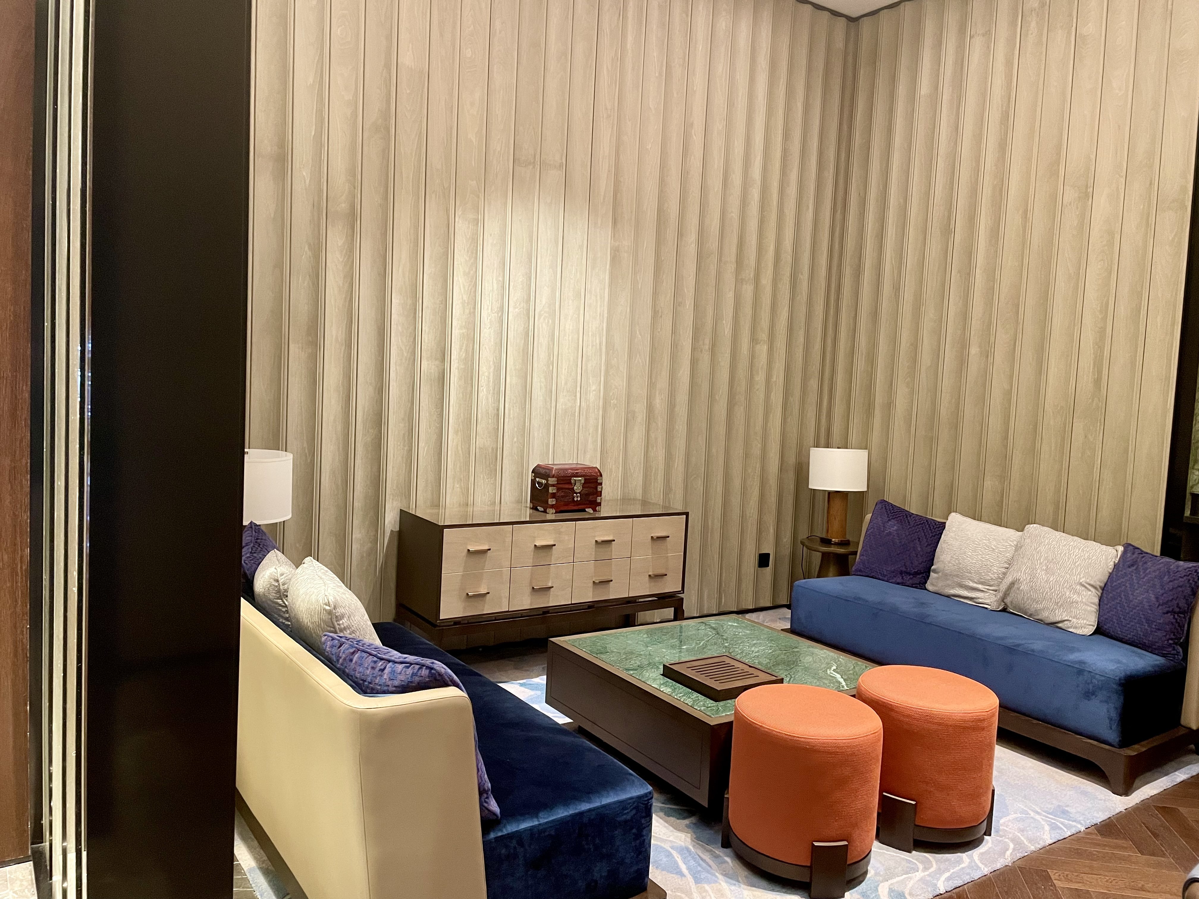 hualuxe yibin an ihg hotel