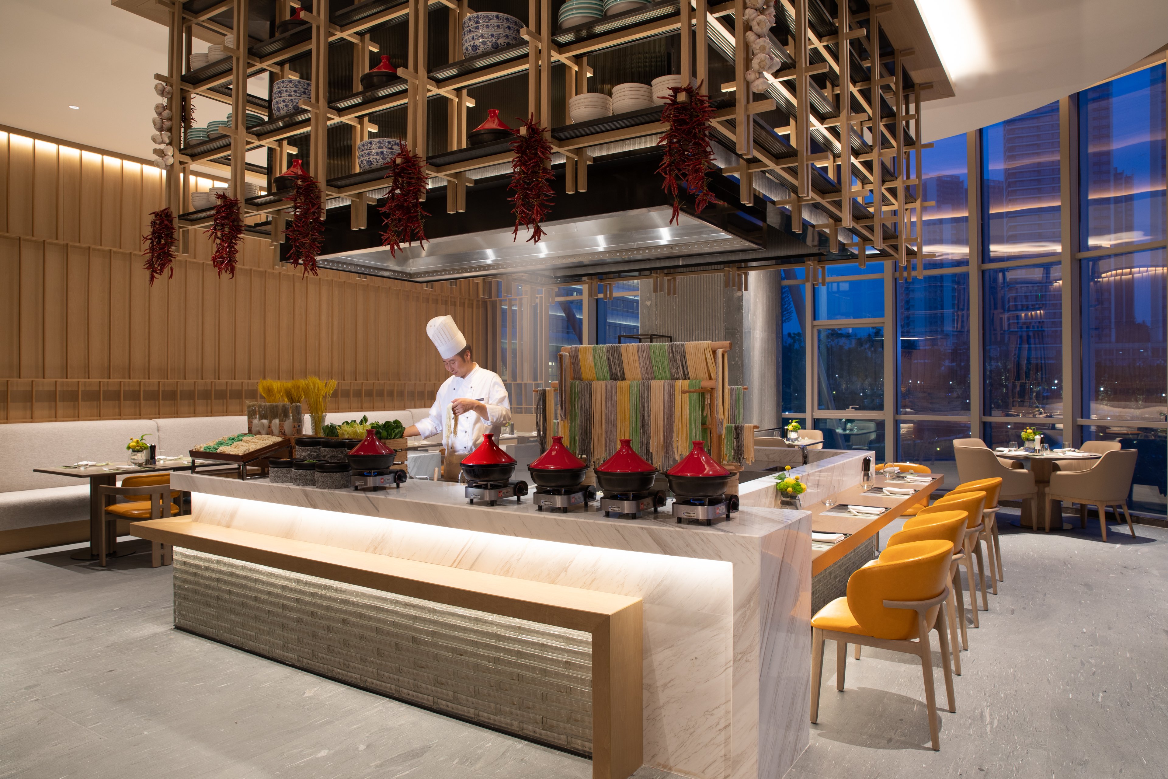 hualuxe yibin an ihg hotel