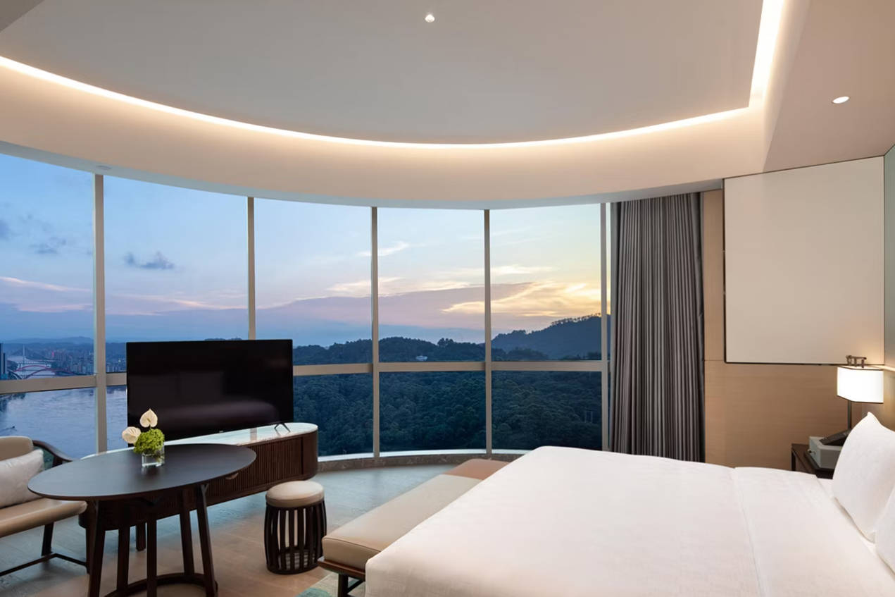 hualuxe yibin an ihg hotel