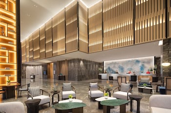 hualuxe yibin an ihg hotel