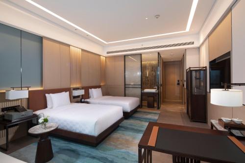 hualuxe yibin an ihg hotel
