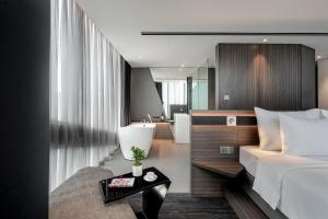 draco hotel and suites